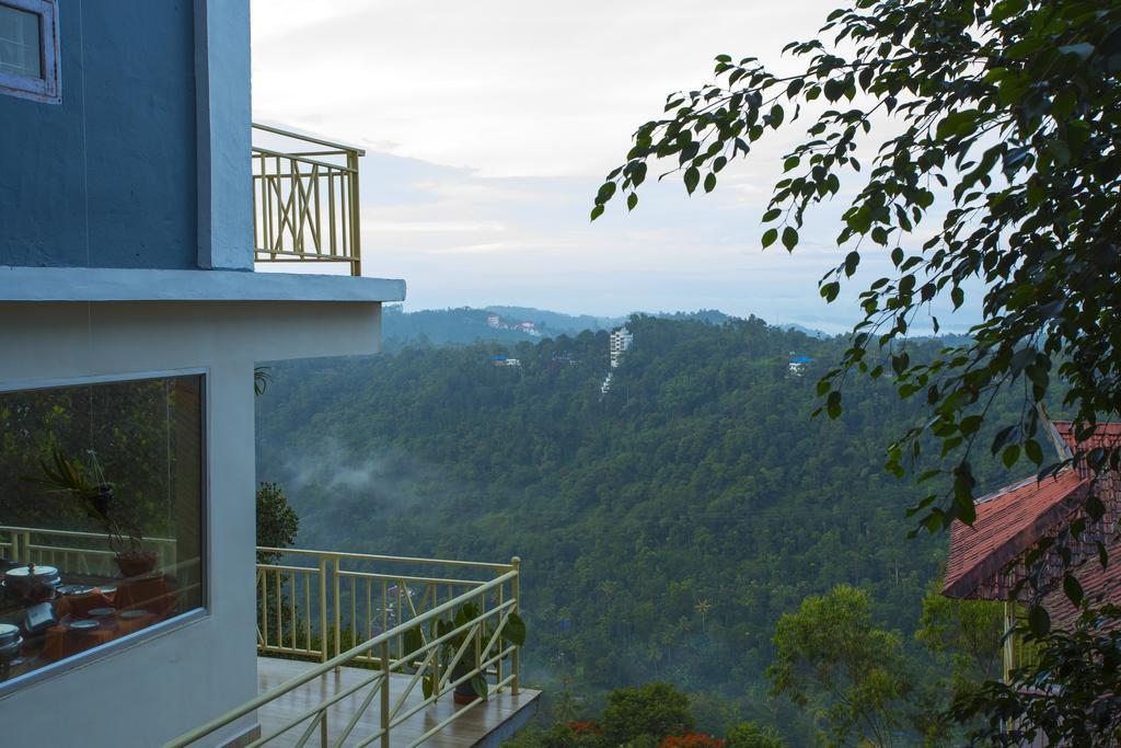 Spice Country Resort Chithirapuram Esterno foto